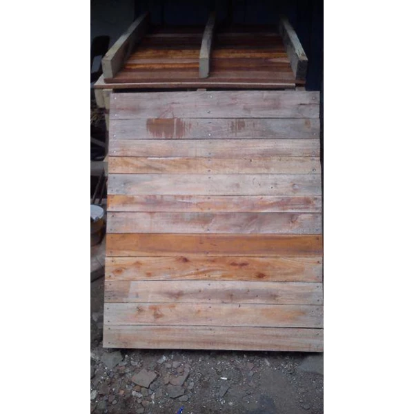 Wooden Pallet 120 x 100 x 12 cm 