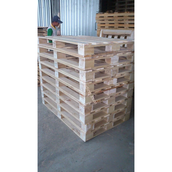 Standard Export Wooden Pallets Europe