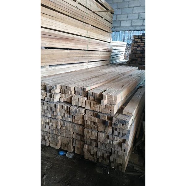 Kalimantan Sungkai wood size 5 x 10 cm